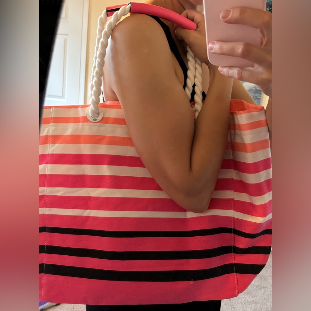 NWT Victoria’s Secret Striped Beach Tote